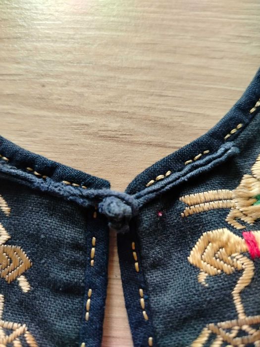 Antyczny chiński kołnierz etniczny z konca XIX wieku haftowany