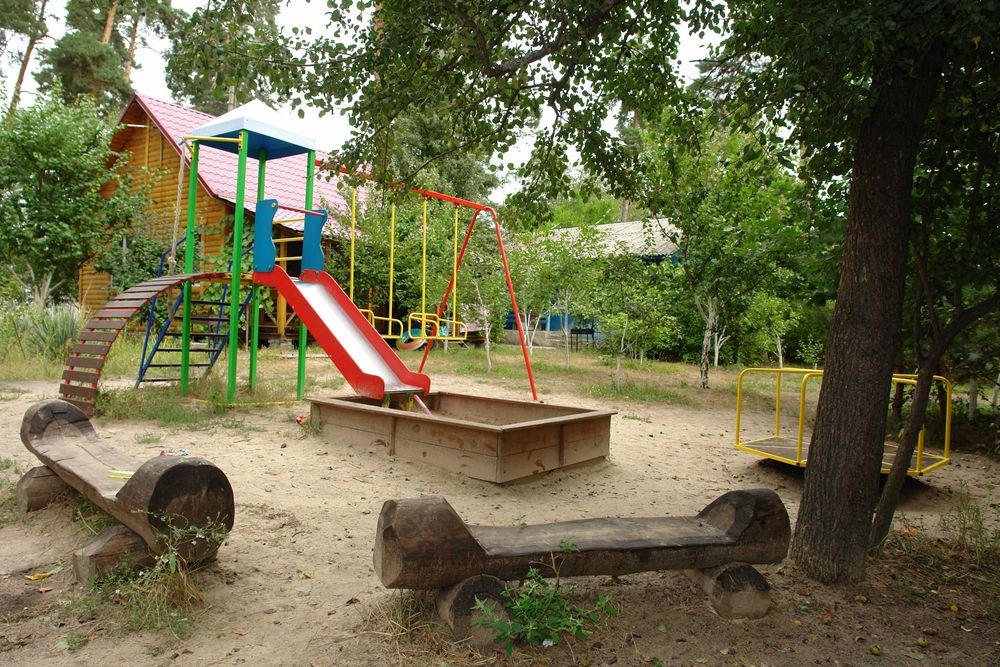 Супер відпочинок!!! Здаю новий зруб  в лісі на річці Десна в Піірнове