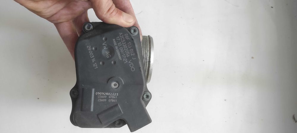 Дроссель дросельна заслонка 2.0TSI VW Audi Seat  Skoda Passat