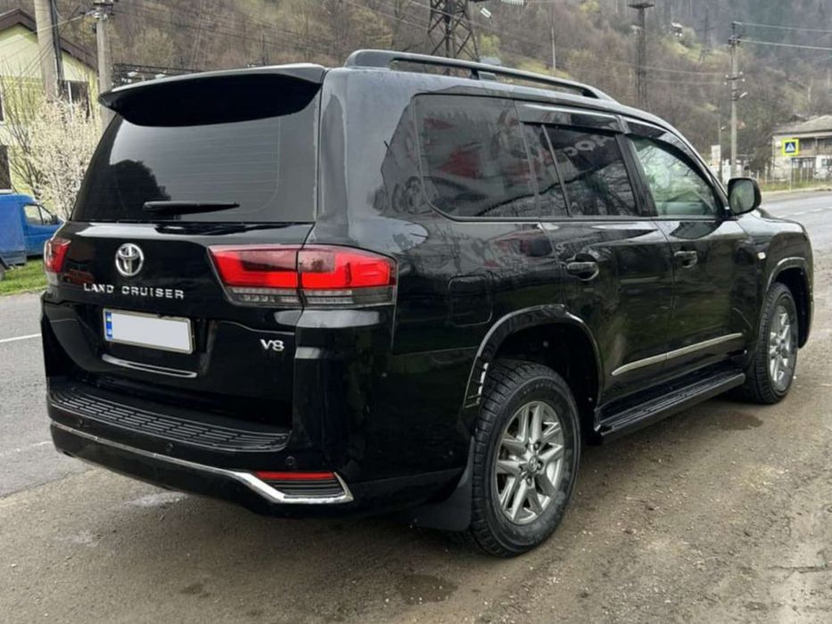 Toyota LandCruiser 200 Комплект рестайлінгу в 300 High-Line