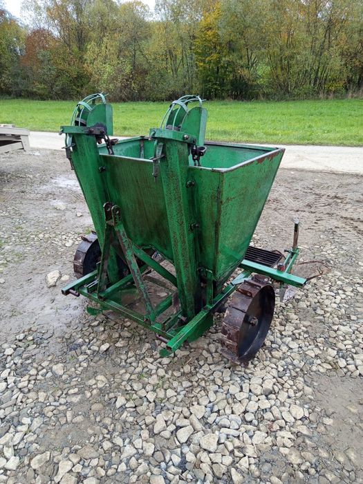 Metalowy łancuch sadzarka kubełkowa do ziemniaków