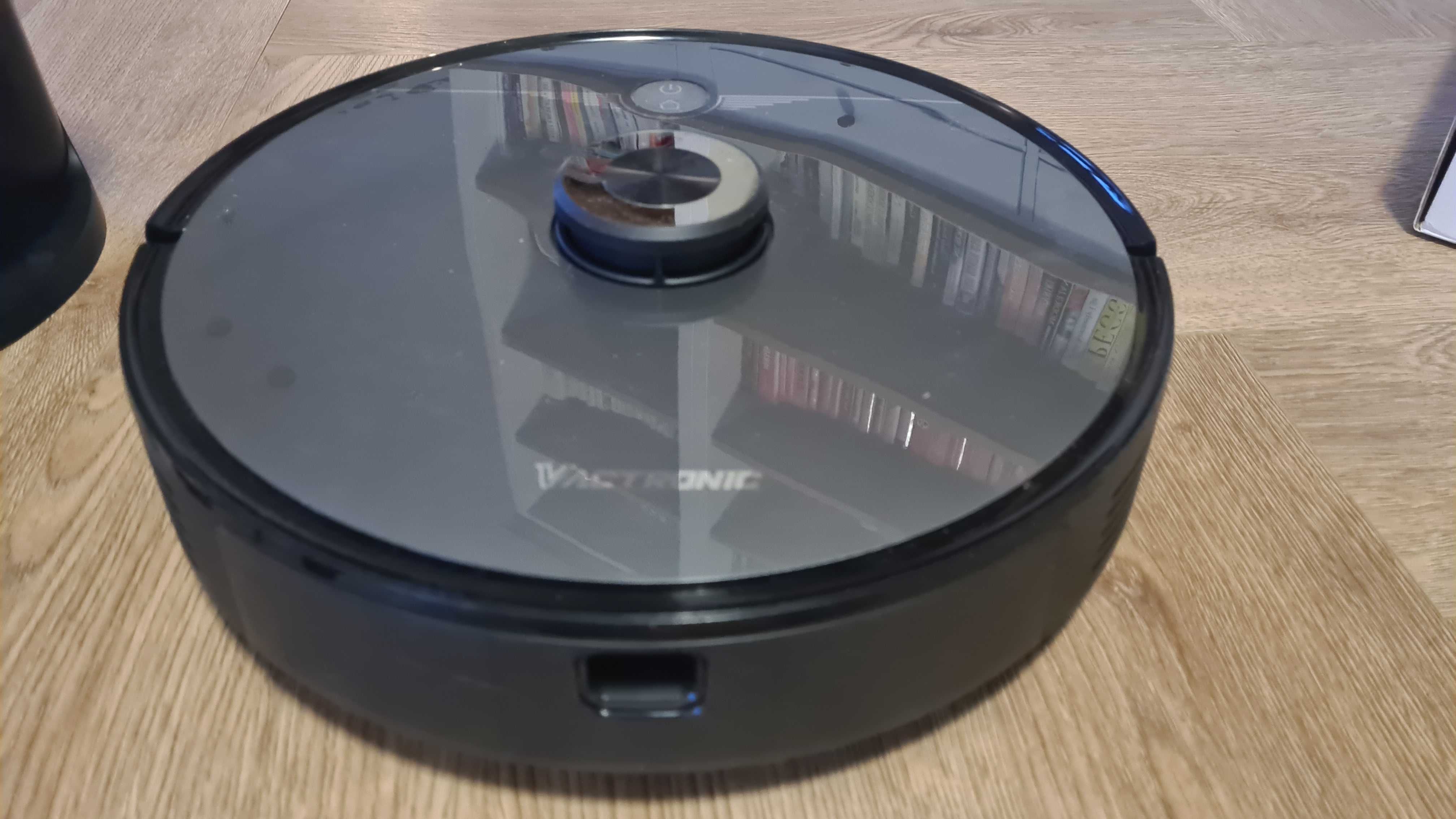Robot sprzątający Vactronic SR7 + Stacja V1-01 PK