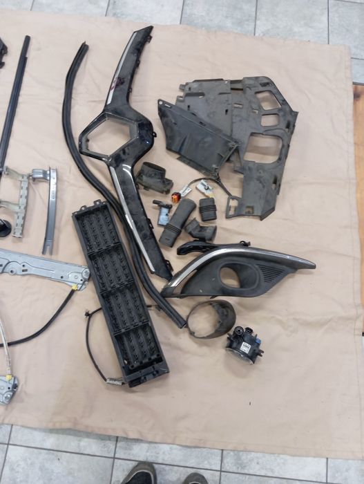 Klamka zewnętrzna zamek drzwi lewy przód Renault Scenic IV 4 halogen