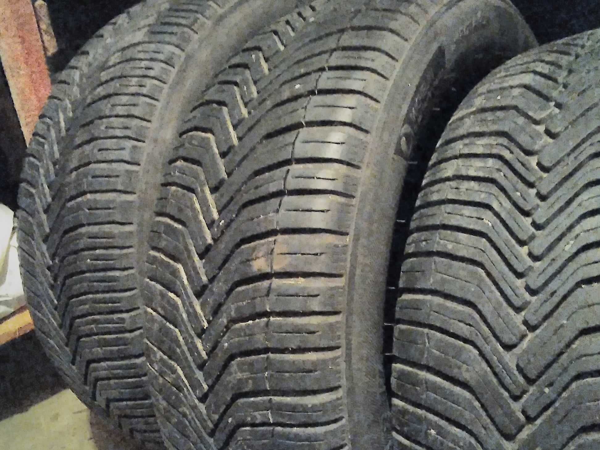 Michelin Crossclimate 235/55/17 rok 2017