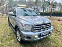 Toyota Sequoia Limited//Land Crusier//Tundra