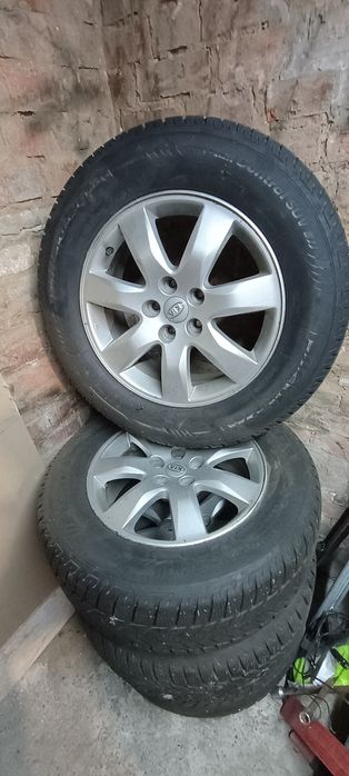 Колеса в зборі 17R зимові  стояли на Кіа Соренто