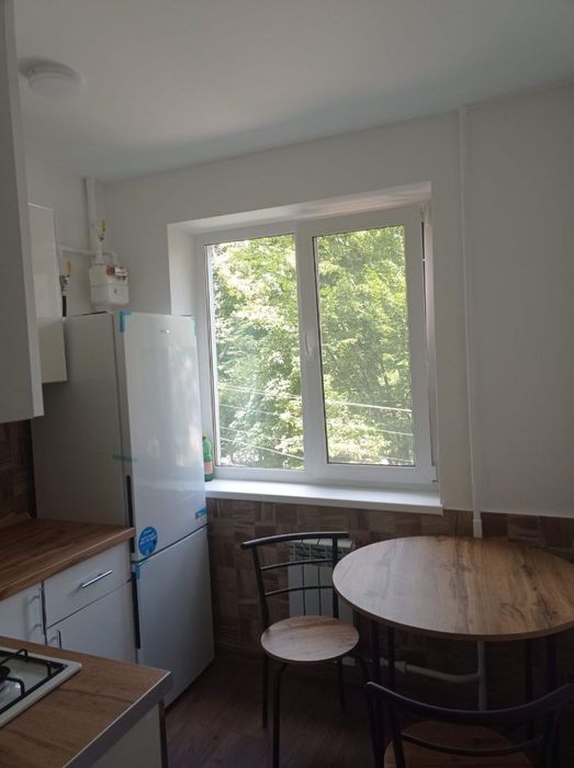 ОРЕНДА 2кім. Вишенька