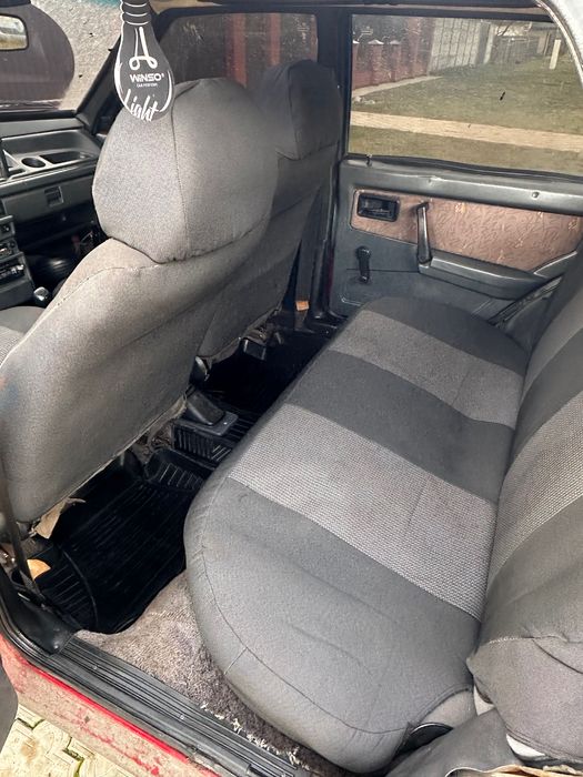 Машина ваз 2109!