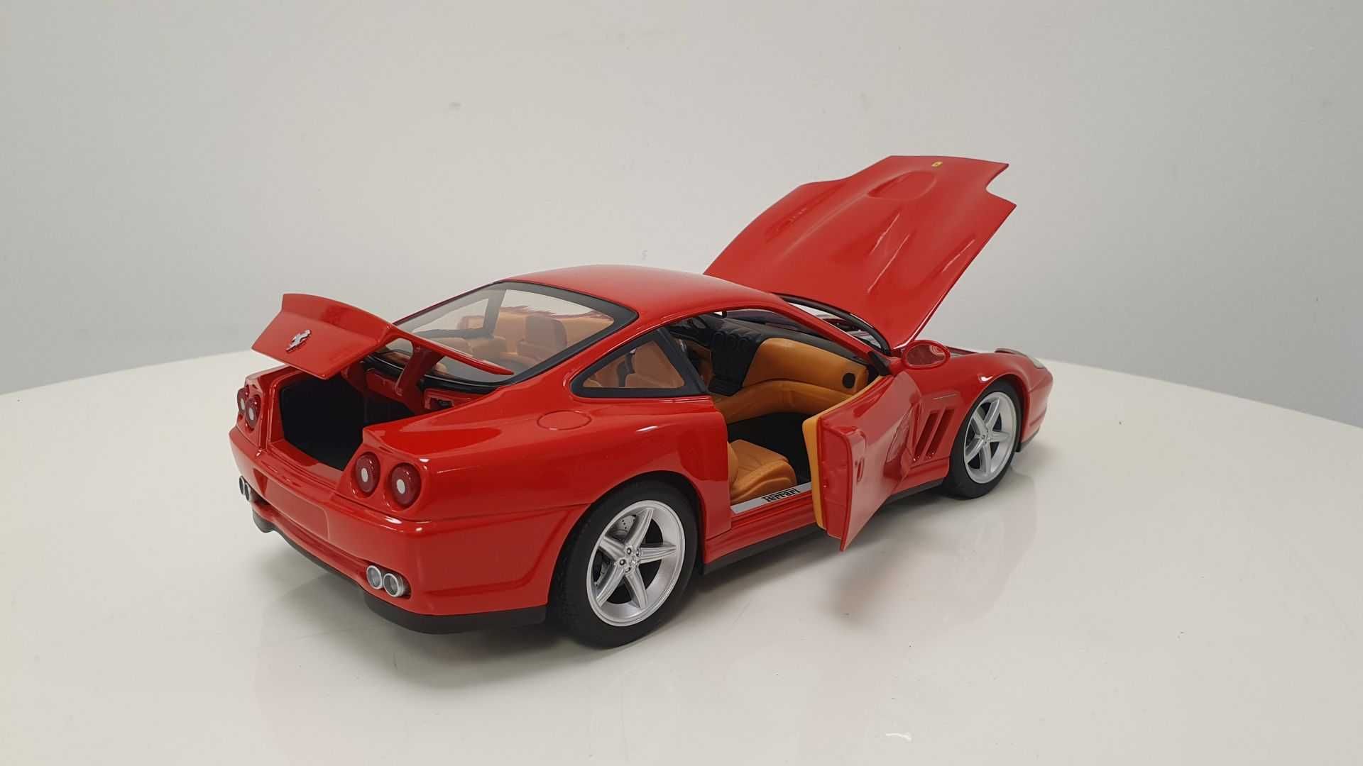 1:18 Ferrari 575 MM 2002 - HOT WHEELS