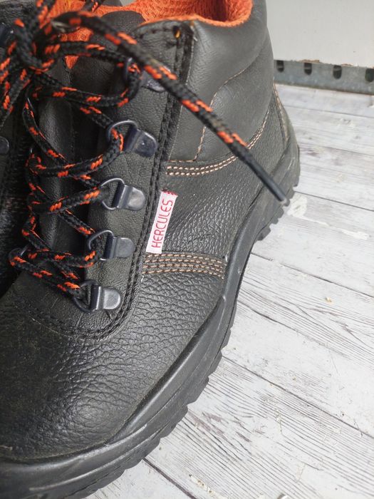 Bota biqueira de AÇO