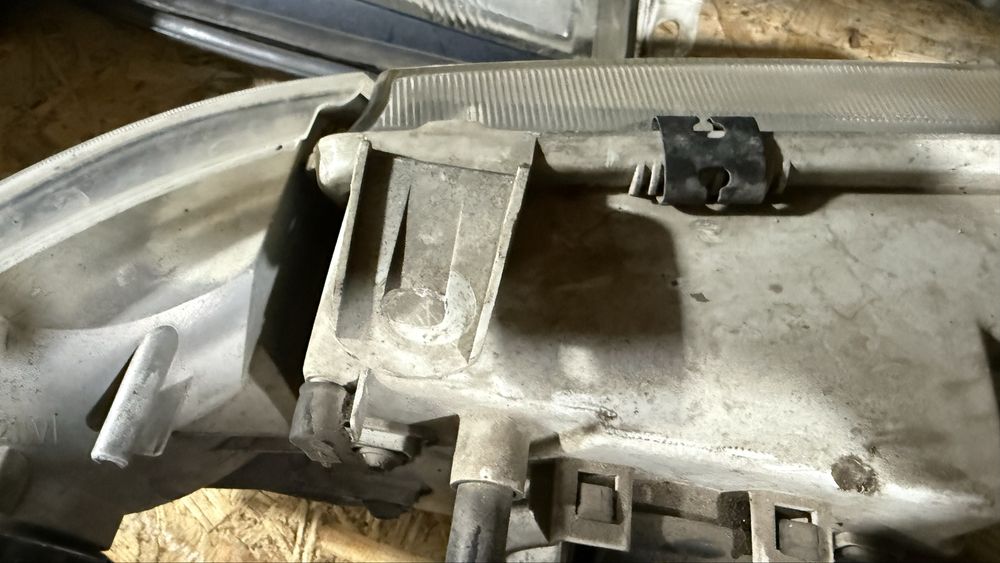 Фари передні ВАЗ 2112