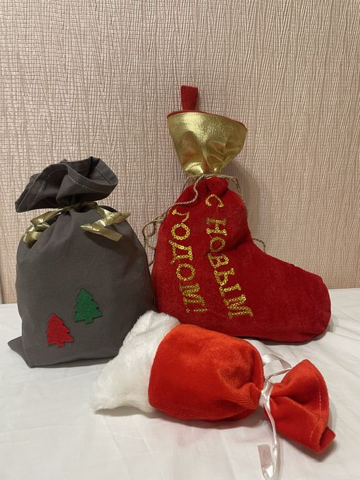 Новорічні мішки для подарунків