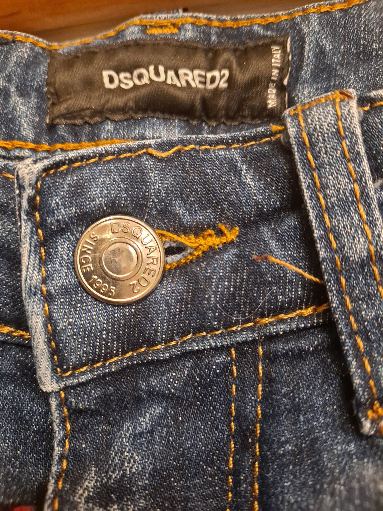Damskie spodnie jeans Dsquared2 XS/34