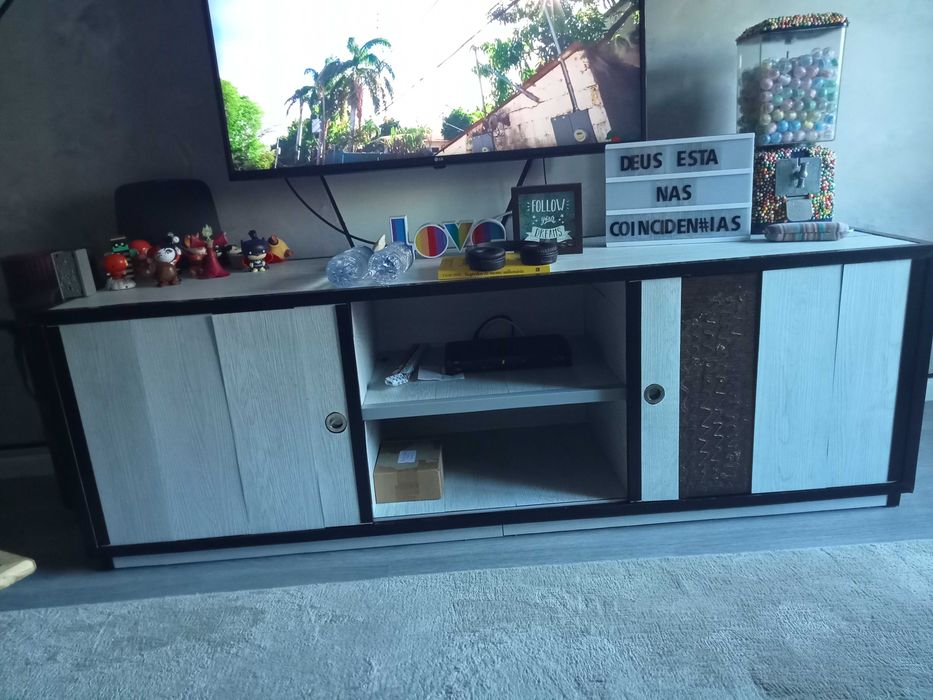 Móvel tv para sala ou quarto