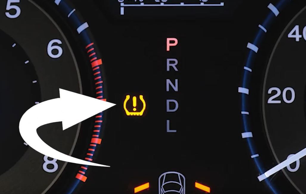 Продаж та програмування датчиків тиску в колесах TPMS
