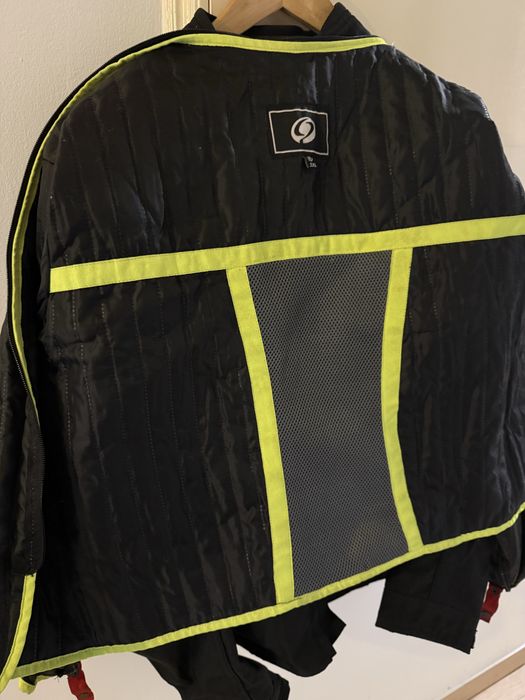 * USADO * Casaco Moto Caparica Peles