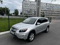 TOYOTA RAV4 EV електромобіль