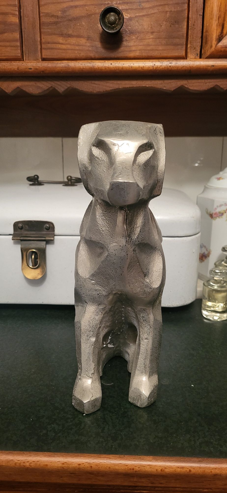 Aluminiowa figurka psa pies