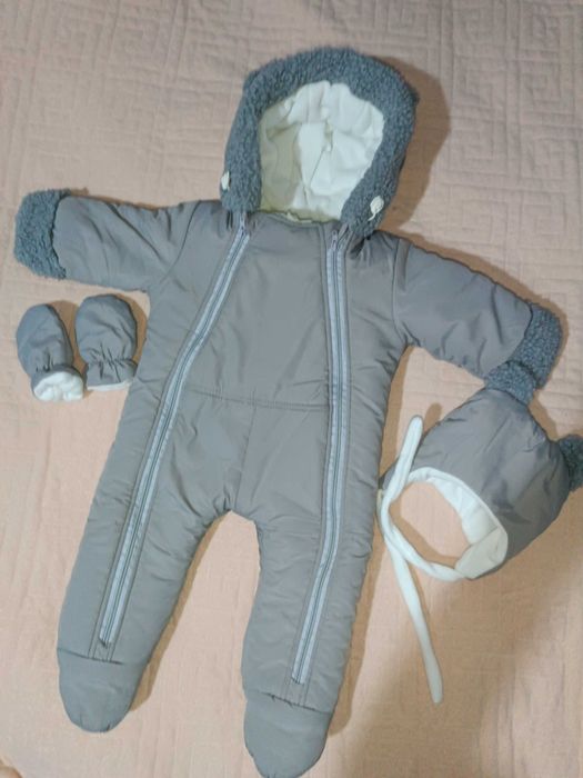 Зимовий комбінезон