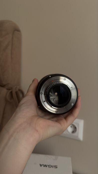 Об'єктив Sigma 35 mm 1.4 nikon