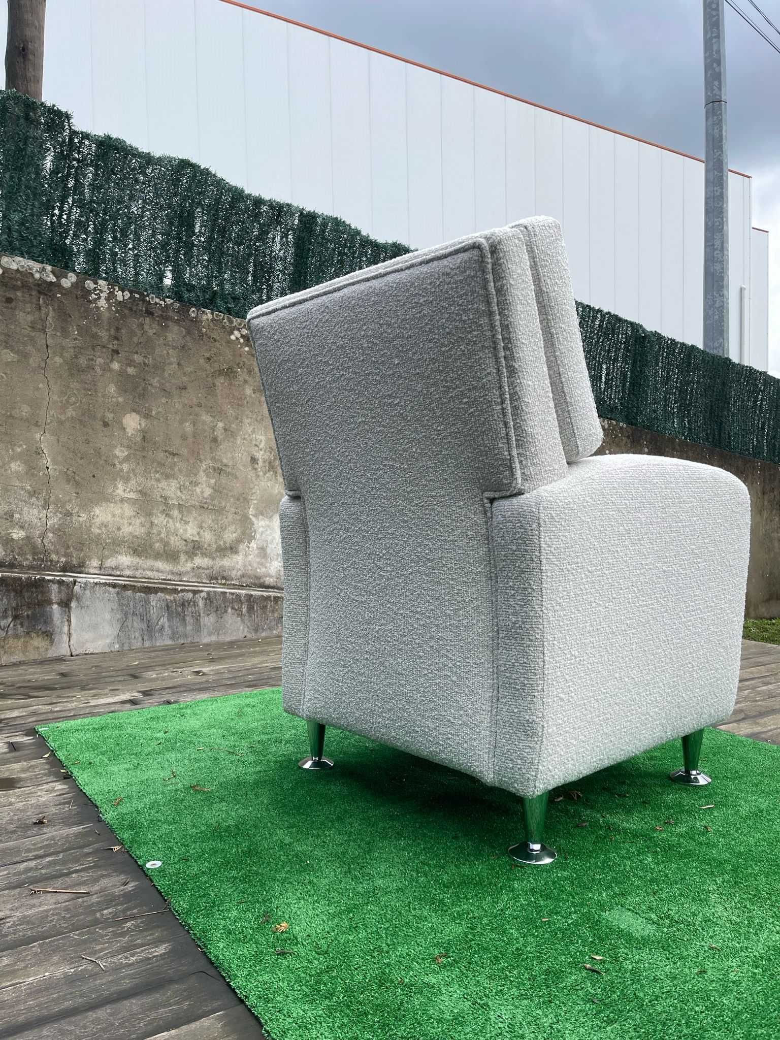 Cadeirão de Interior Novo