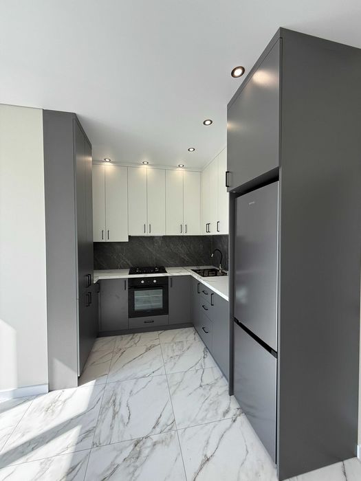 Світла 1-кімнатна квартира з новим ремонтом! Заходь і живи!