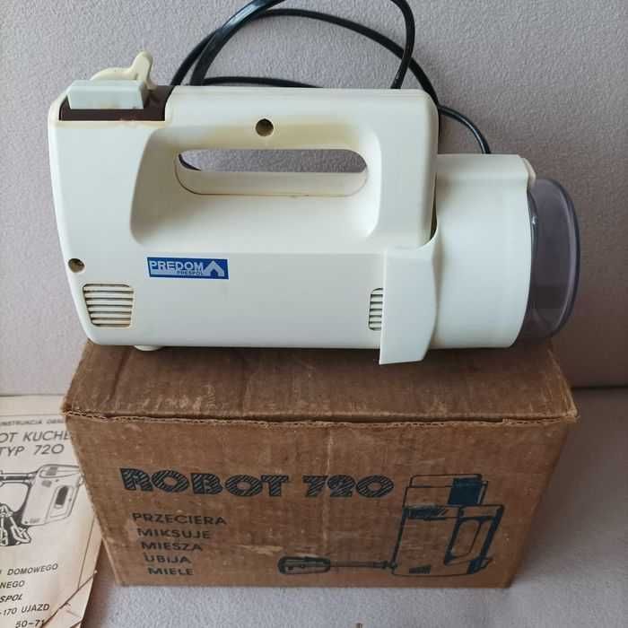 Robot kuchenny Predom Prespol Niewiadów typ 720 z PRL-u