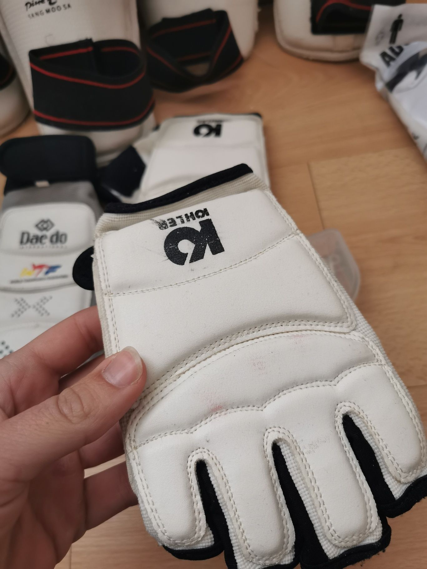 Conjunto de proteções de taekwondo