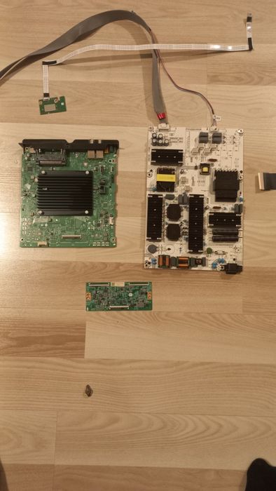 Zestaw części do Hisense 75E7KQ Pro – wszystko jak na zdjęciach