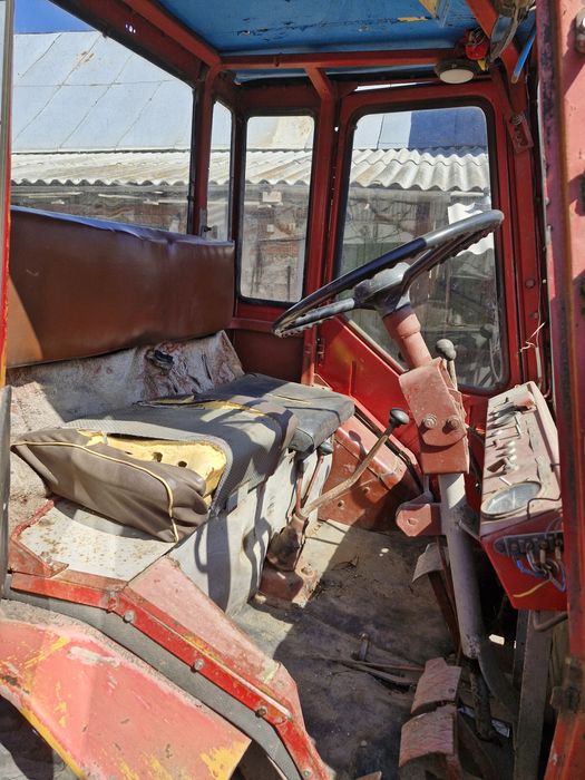 Трактор Хтз т-16