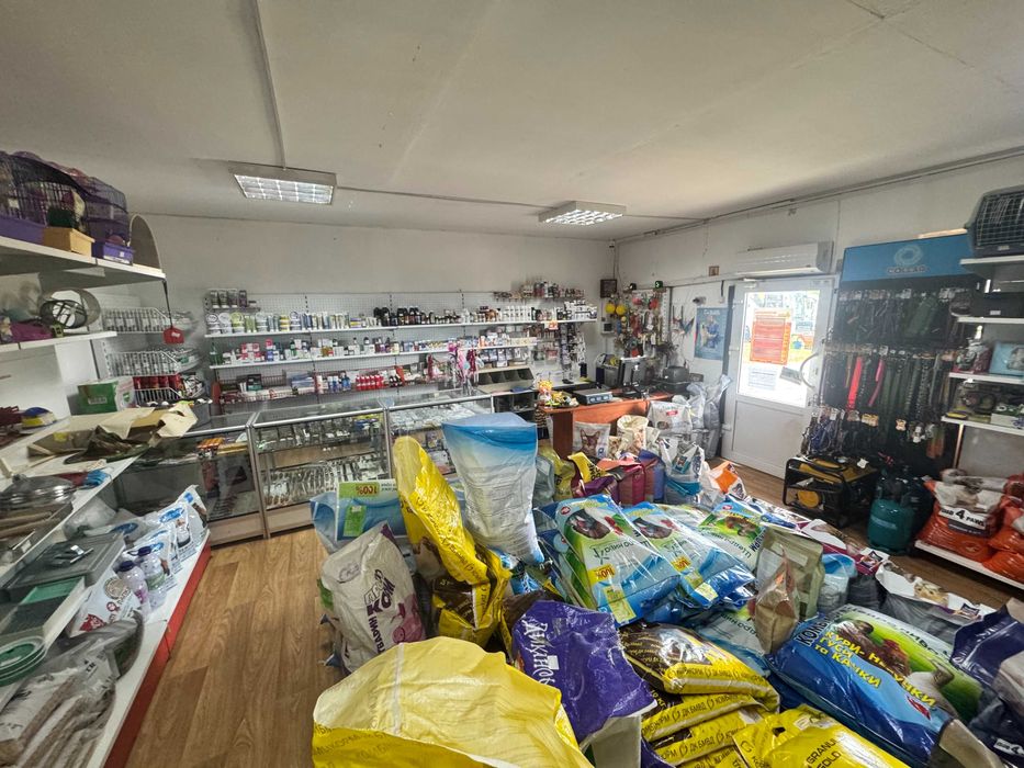 Продаж Магазину зі складом Центр Міста смт Козелець 57м2