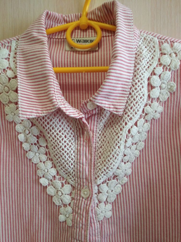Осіння,шкільна,святкова блузка на дівчину, LC WAIKIKI 140-146 см