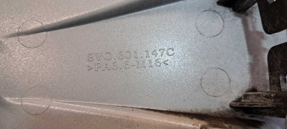 Orginalne KOŁPAKI  16'' Audi A3 8V