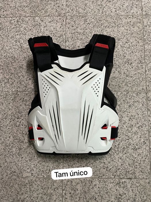 Material de motocross e enduro
