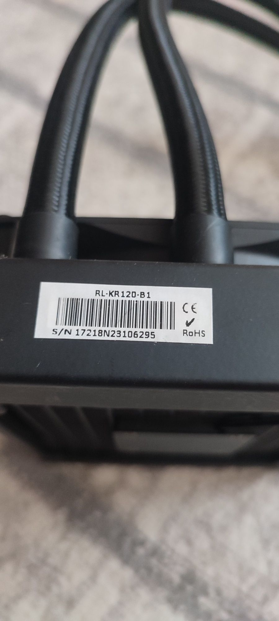Одно секційна водянка NZXT RL-120-b1