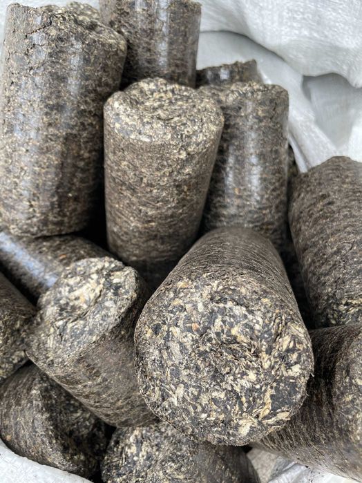 Брикеты топливные из лузги подсолнечника от производителя.