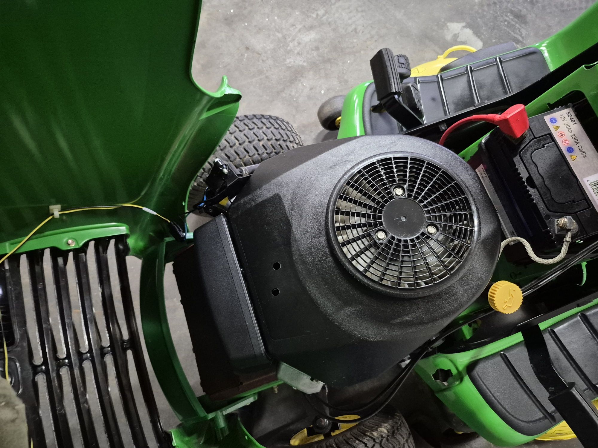 Kosiarka traktorek John Deere ltr 180 kawasaki dwa cylindry.