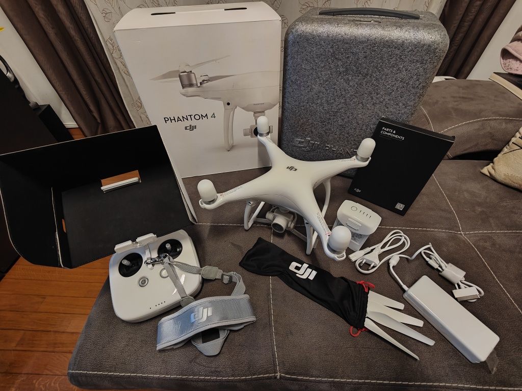 Drone DJI Phantom 4