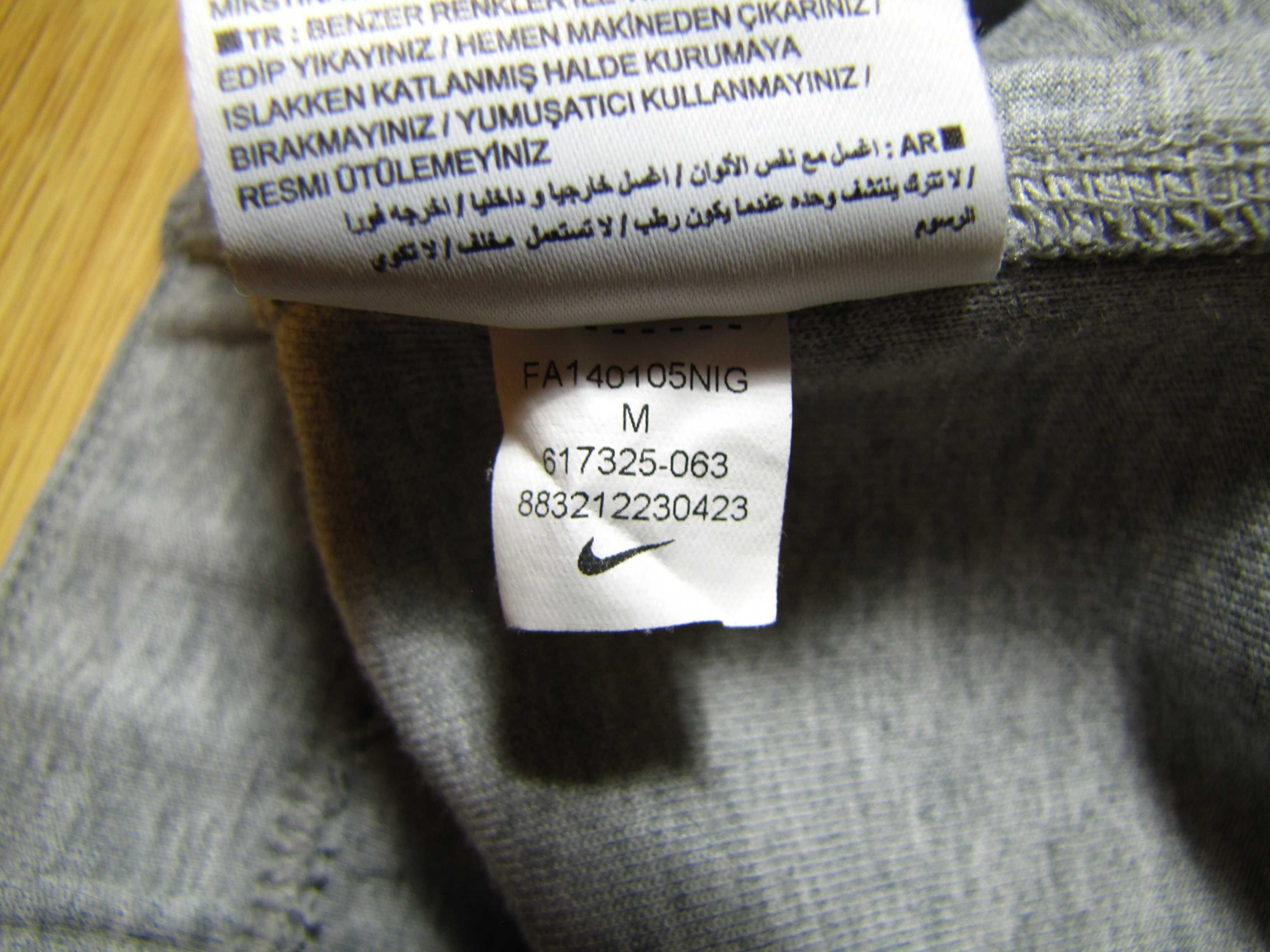 Spodnie damskie Nike Tech Fleece - M