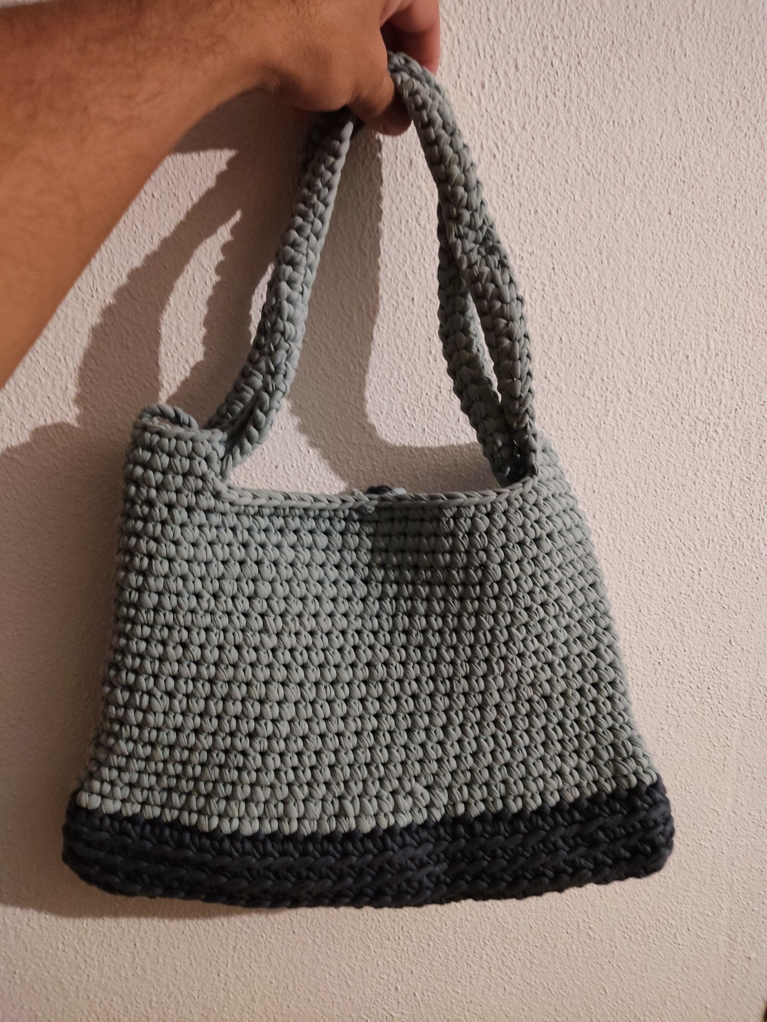 Mala feita à mão (tricot / tricô)