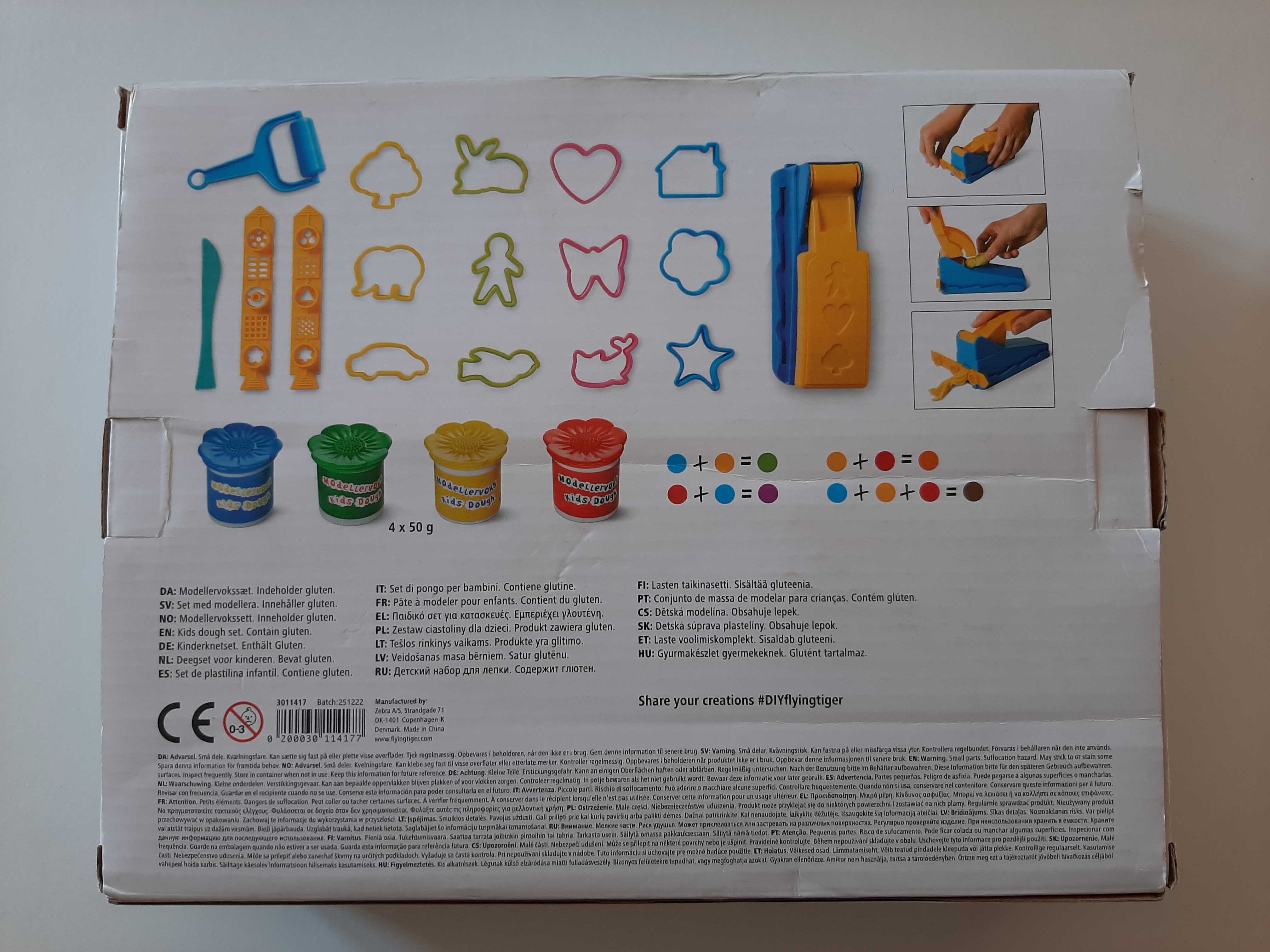 Kit de plasticina com moldes variados