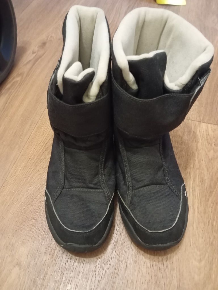 Продам зимние ботинки