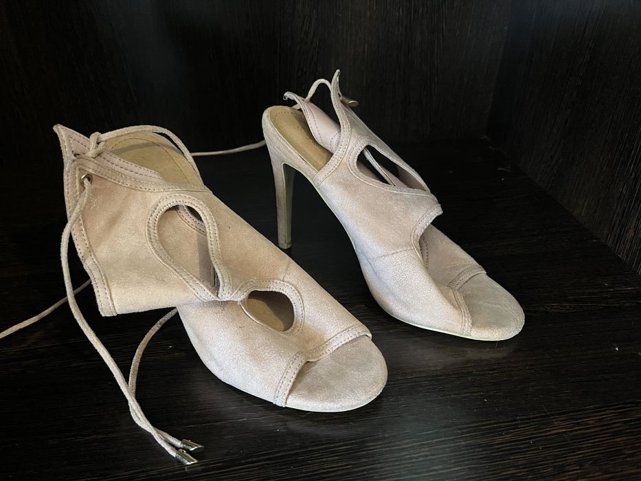 Sandália salto alto várias marcas