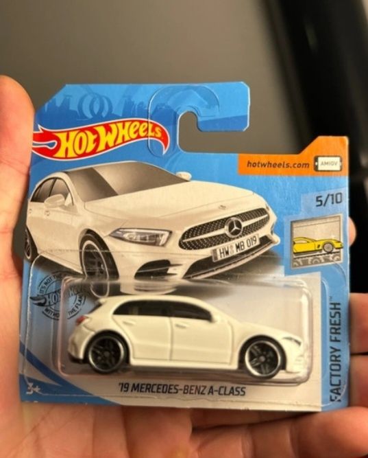 19 mercedes-benz A-class hot wheels