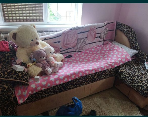 Детская мебель диван и стенка
