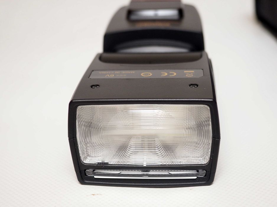 Вспышка спалах Yongnuo Speedlite YN-568EX III