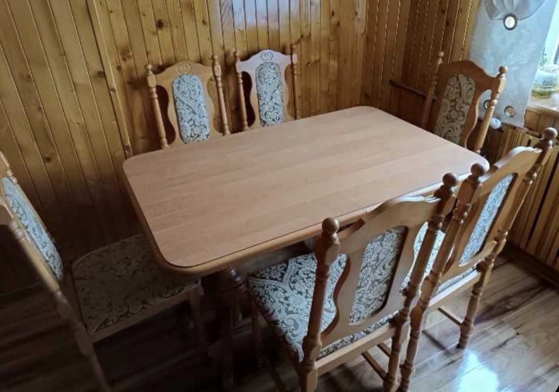 Stół z 6 krzesłami