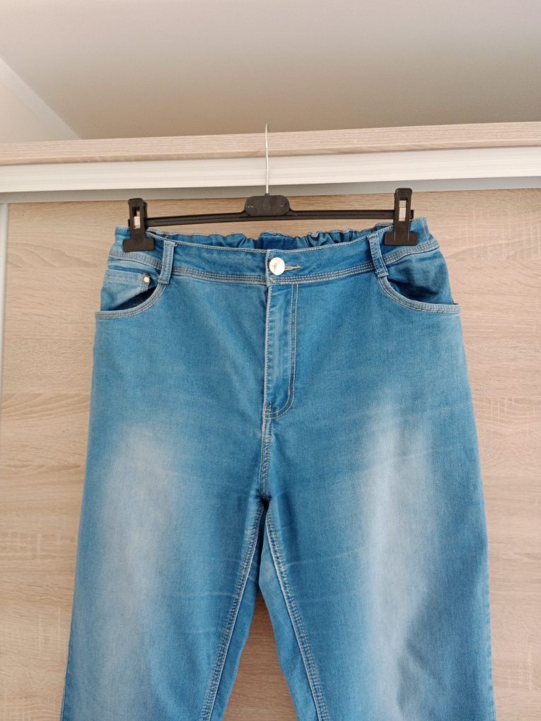 Jeansowe spodnie damskie na gumce w pasie xxxxl
