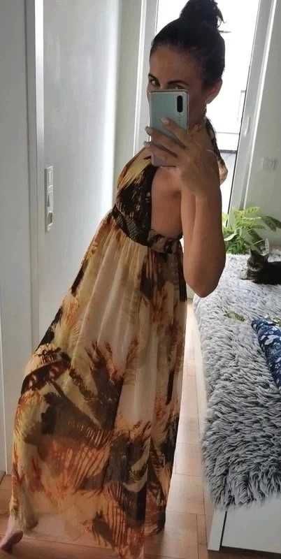 Letnia lekka zwiewna sukienka z odkrytymi plecami XL. Lato
