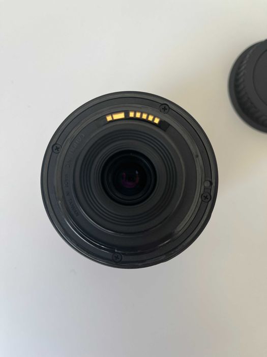 Objetiva Canon EF-S 10-18mm f/4.5-5.6 IS STM